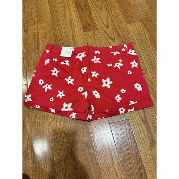 NWT SO Low Rise Favorite Midi Red Floral Juniors Womens Shorts Size 17 - Picture 4 of 5